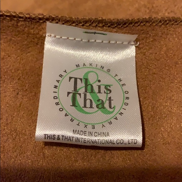 GORGEOUS NWOT Caramel Soft Suede Fringed Shawl/Wrap - Picture 4 of 5